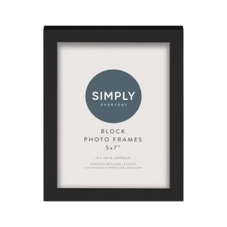 Simply Everyday 5 X 7" Block Frames 3pk - Black 3 Simply Everyday 5 X 7" Block Frames 3pk - Black - Image 3