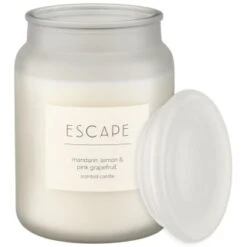 B&M Large Spa Scented Candle - White - Escape -Decorative Accessories Shop 368691 large spa candle escape 3