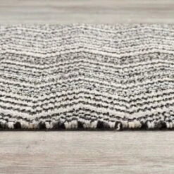 B&M Buddy Chevron Mono Doormat -Decorative Accessories Shop 392186 buddy chevron mat mono 2